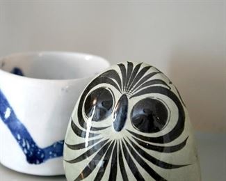 477. ceramic owl, decorative items