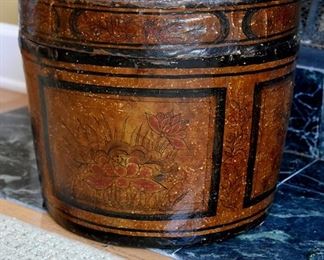 489. large circular box