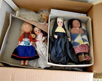 524. various dolls