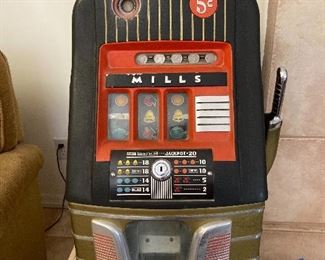 Mills Slot Machine