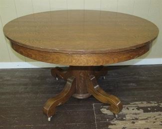 48" Round Oak Dining Table