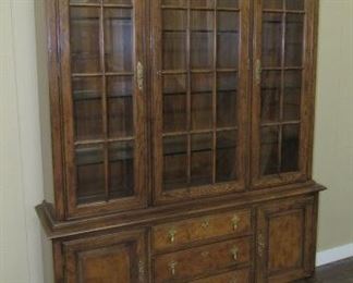 Henredon 2 piece Oak China Cabinet