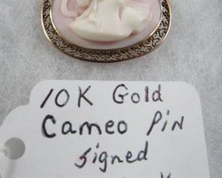 10K Gold Cameo Pin