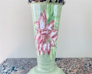 $20 - Floral vase - 10" H x 6" W