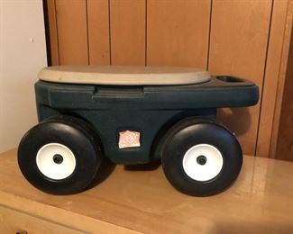 Garden Scooter 