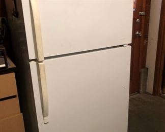 Refrigerator/Freezer 