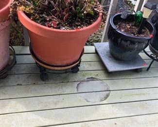 flower pots, planters 