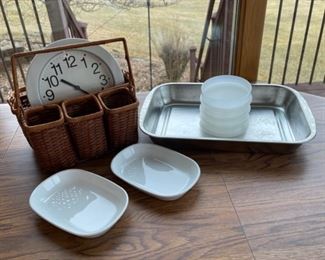 REDUCED! $4.50 NOW, WAS $6.00.................Clock and Kitchenware (S074)