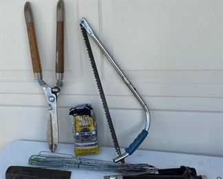 HALF OFF! $5.00 NOW, WAS $10.00.........................Saw, Garden Shears and more (S039)