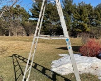 CLEARANCE ! $15.00 NOW, WAS $50.00...............Werner Ladder (S033)