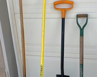 REDUCED! $15.00 NOW, WAS $20.00....................Shovels, Rakes and more (S032)