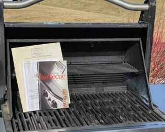 Inside View: Vermont Castings Signature Series Gasline Grill (S027)