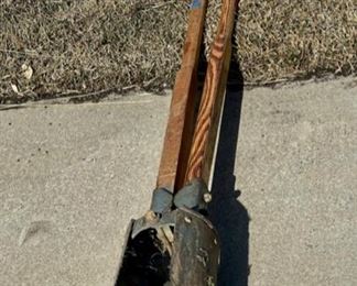 $16.00...............Post Hole Digger (S010)