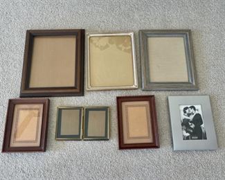 HALF OFF! $3.00 NOW, WAS $6.00......................Frames (S157)