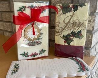 HALF OFF! $3.00 NOW, WAS $6.00................Napkins and Stationary (S148)