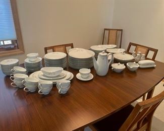 CLEARANCE ! $30.00 NOW, WAS $150.00.....................Noritake Bellemead China Set Service for 12 plus (S138)