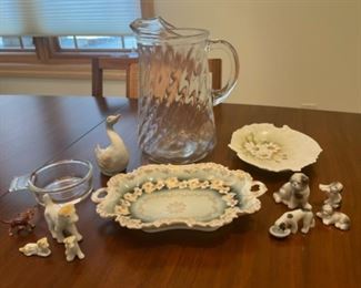 HALF OFF! $7.00 NOW, WAS $14.00...................Vintage Glassware and Mini Animals (S132)