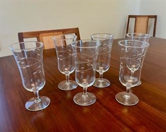 CLEARANCE ! $4.00 NOW, WAS $16.00....................Glasses 6 1/2" tall (S119)