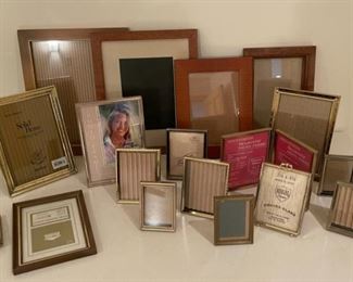 CLEARANCE ! $2.00 NOW, WAS $6.00...............Frames (S288)