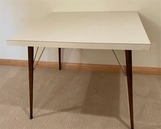 $20.00...................36" Square, 29" tall (S283)