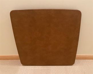 HALF OFF! $10.00 NOW, WAS $20.00.................Card Table (S277)