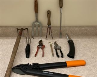 $14.00.......................Gardening Tools (S234)