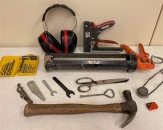 CLEARANCE ! $3.00 NOW, WAS $14.00.................Stapler, Hammer and more (S396)