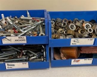 CLEARANCE ! $3.00 NOW, WAS $12.00..............Hardware and Organizers (S349)