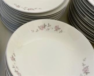 Close up:...Noritake Bellemead China Set Service for 12 plus (S138)