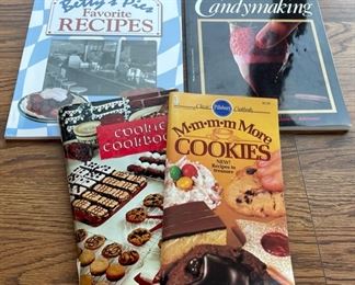 $4.00..............Cookbooks (S083)