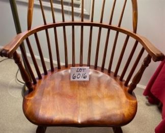 Lot 6016. $150.00. Windsor Chair, again a stunning beauty. 24x22"dx37.5" tall, 15" seat depth, There are literally no chairs exactly like this on the Internet. I'm just in awe with the craftsmanship of this chair! It's like a work of art!