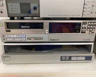 Lot 6150. Vintage Sony Component System. Sony Turn Table PS-FL1. Sony Betamax BL2710. TV Tuner VTX-1000R. TV Sound Adapter MLV100. Sony Stereo Receiver STR-VX750. Sony Stereo Cassette Deck TC-V7. Sony SS-X10A Speaker. and remote controls. (We do have the Sony Trinitron TV as well!)