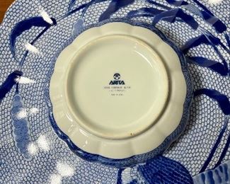 Lot 6190.$72.00 Arita Blue Chinese Quail scalloped bowl (6"dia x 2.25"t) and Platter (12"w), and a R. Spangler Bowl (8.5"dia x 2.5"t) have a similar smaller bowl in 6099.