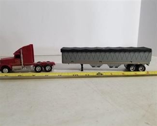 Ertl Simon's Feed Store Semi Truck