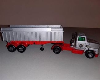 MATCHBOX SUPERKINGS K-115 FORD LTS TRUCK + TIPPER TRAILER