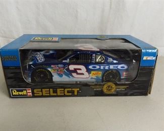 Revel 1:24 Scale Dale Enhardt Jr Oreo Number 3 Car Diecast Model