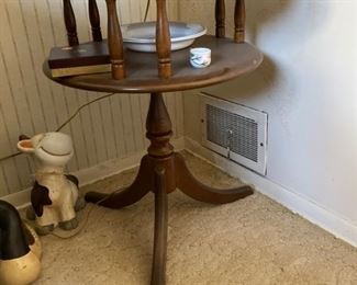 Round Side Table
