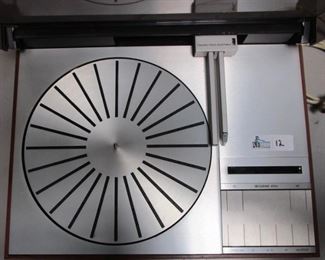 B&O TURNTABLE