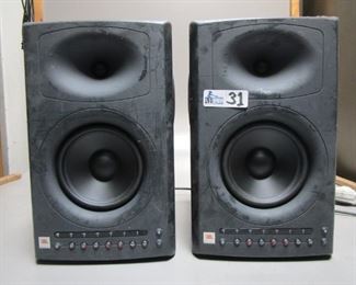 JBL POWERED AUDIO MONITORS