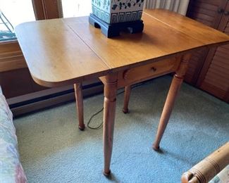 One drawer drop leaf stand