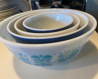 Vintage Pyrex Butterprint Cinderella Mixing Bowl Set Turquoise Blue Aqua
