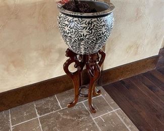 Asian style vase and stand