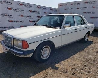#350 • 1984 Mercedes-Benz 240D