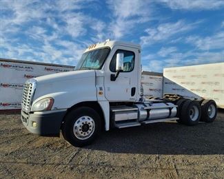 400 • 2009 Freightliner Cascadia 125