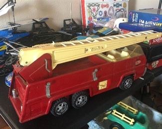 Rare FIND- TONKA  MINT ALL working vintage fire truck - 