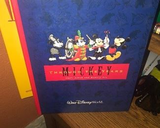  walt disney  memories book  new 