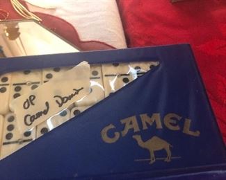 camel advertising -dominoes 