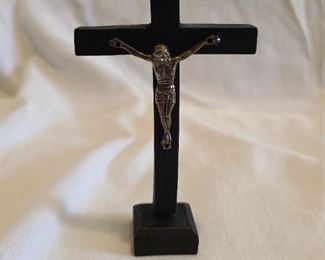 Jesus Christ w/ Stand Dark Wood (Crucifix)