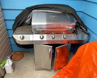 Char-Broil COMMERCIAL - Infrared - BBQ Grill w/ cover