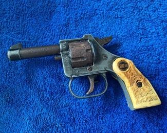VINTAGE Rohm RG 10 Revolver .22 caliber - Made in Germany in 1962 (6 shot)